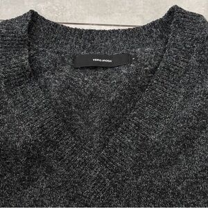 Vero Moda Charcoal V-Neck Sweater for Men